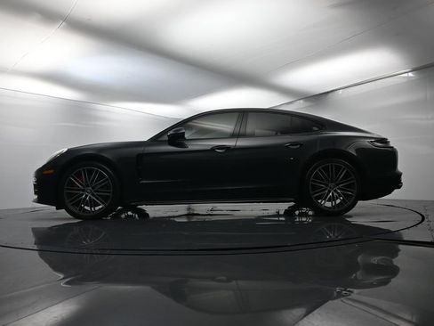 Used 2022 Porsche Panamera 4S image 50