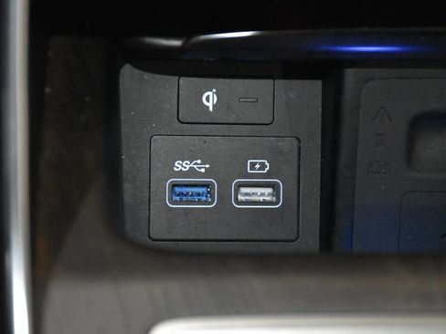 Used 2024 Genesis GV80 2.5T image 17