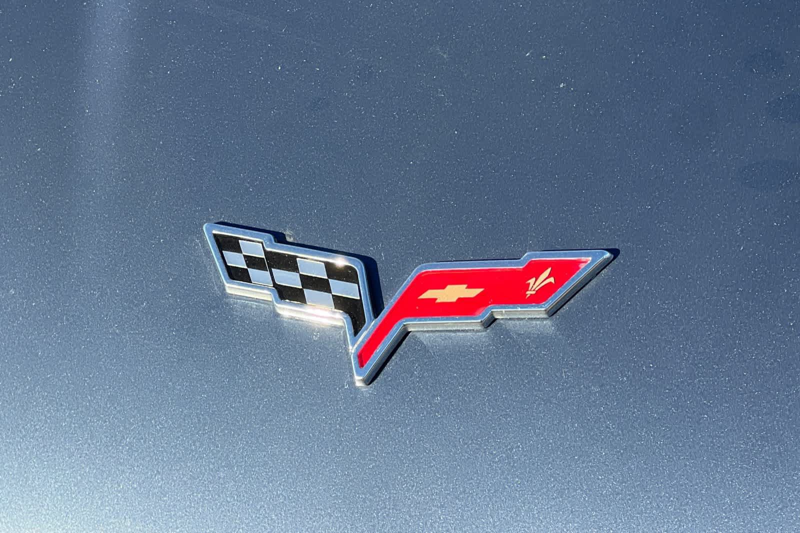 Used 2011 Chevrolet Corvette Coupe w/ Preferred Equipment Group RWD image 16