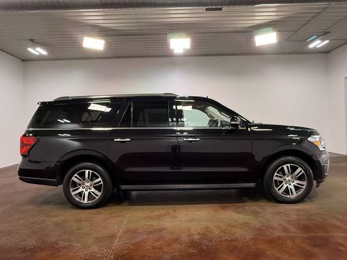 Used 2024 Ford Expedition Max Limited AWD/4WD image 23