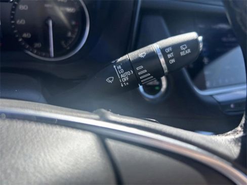 Used 2023 Cadillac XT5 Premium Luxury image 14