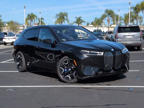 Used 2025 BMW iX M60 image 2