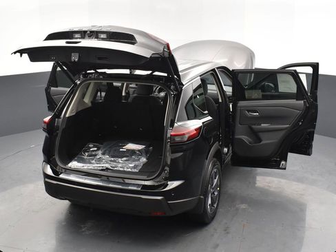 New 2026 Nissan Rogue SV image 31