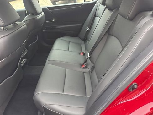 Certified 2024 Lexus ES 350 w/ Premium Package image 32