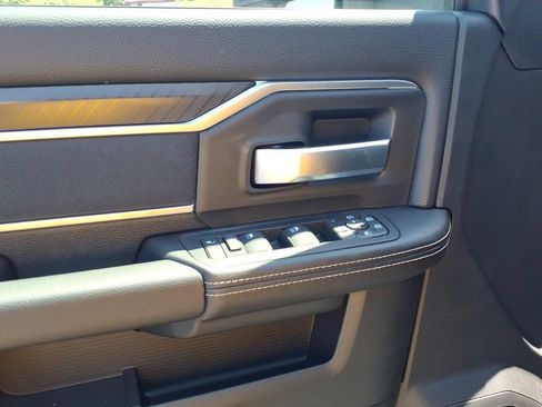 New 2026 RAM 3500 Big Horn AWD/4WD image 4