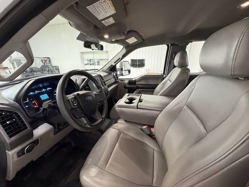 Used 2018 Ford F250 XL w/ Power Equipment Group AWD/4WD image 31