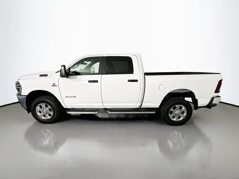 Used 2025 RAM 2500 Big Horn AWD/4WD image 4