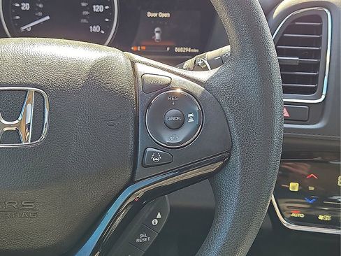 Used 2022 Honda HR-V EX image 19