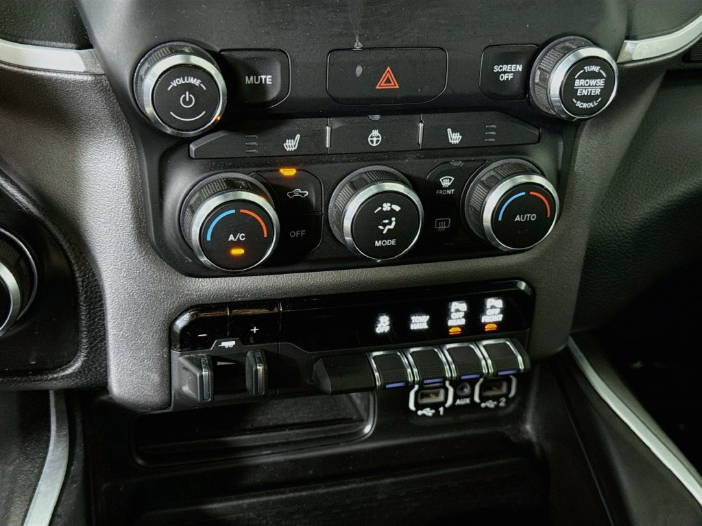 Used 2020 RAM 1500 Big Horn AWD/4WD image 7