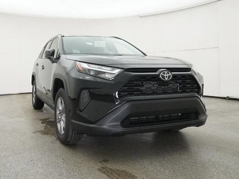 New 2025 Toyota RAV4 XLE image 30