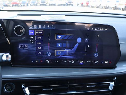 New 2026 Chevrolet Traverse LT w/ Enhanced Driving Package image 13