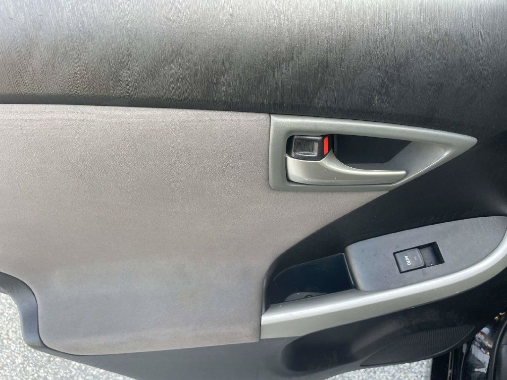 Used 2013 Toyota Prius Two FWD image 10