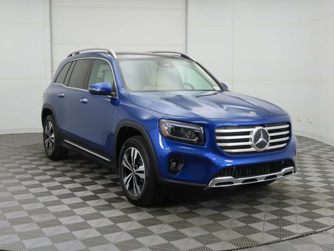 New 2026 Mercedes-Benz GLB 250 GLB 250 image 3