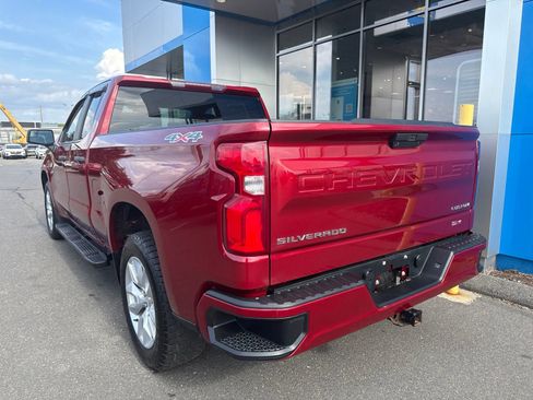 Used 2019 Chevrolet Silverado 1500 Custom w/ Custom Value Package AWD/4WD image 8