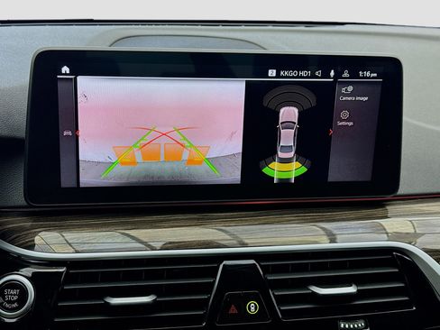 Used 2023 BMW 540i w/ M Sport Package image 10