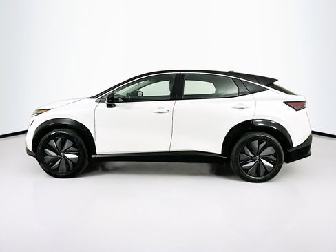Used 2023 Nissan Ariya FWD image 4