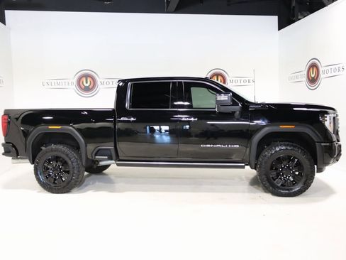 Used 2024 GMC Sierra 3500 Denali Ultimate image 46