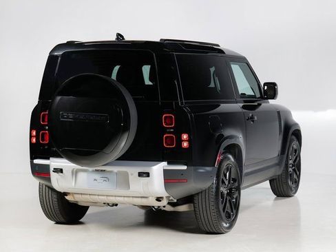 Used 2025 Land Rover Defender 90 S AWD/4WD image 2