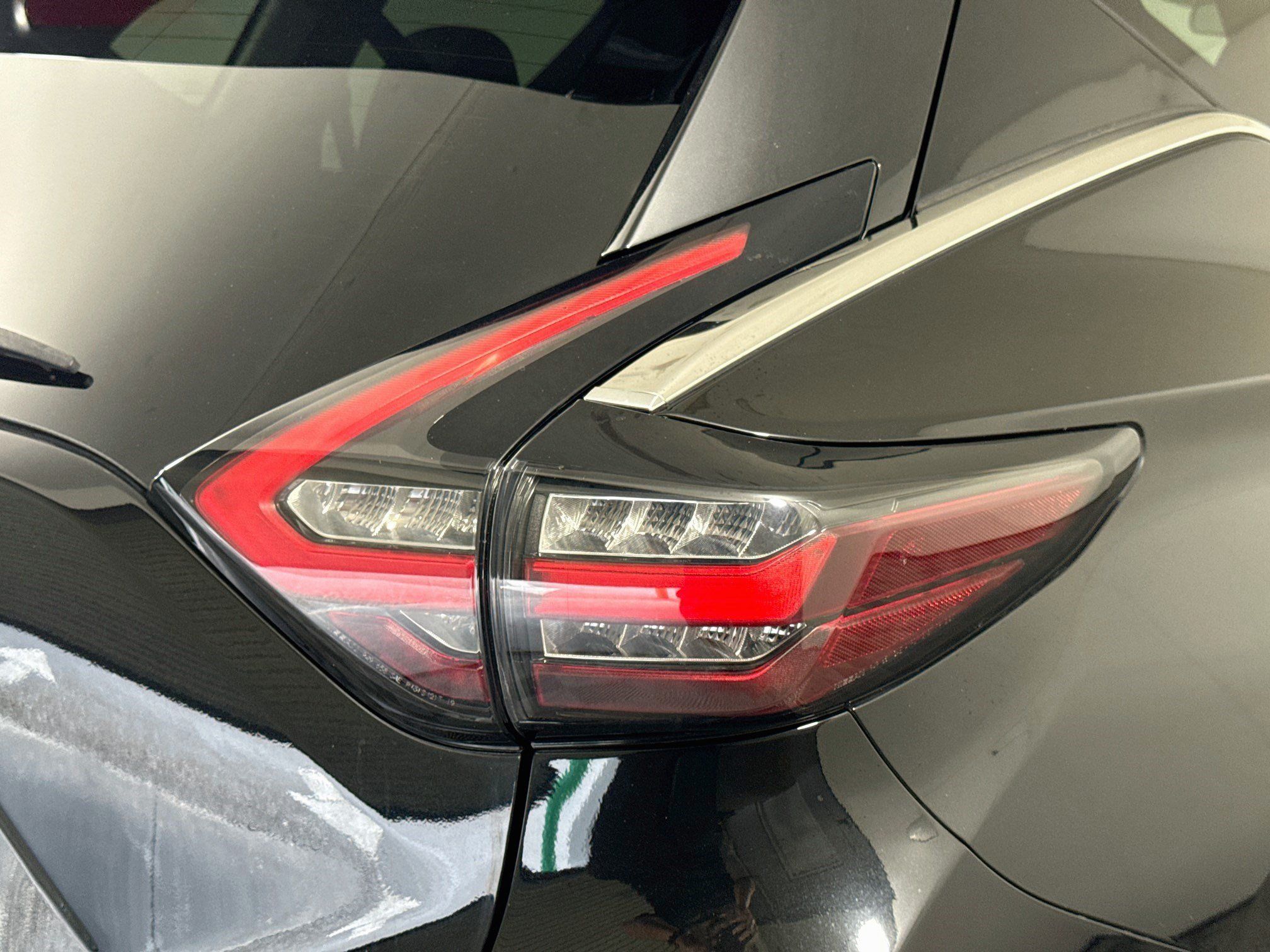 Used 2019 Nissan Murano S FWD image 34