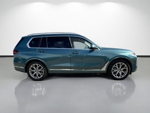 Used 2026 BMW X7 xDrive40i image 2