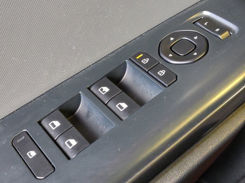 Used 2025 Kia K4 FWD image 27