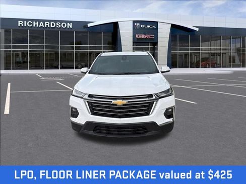 Used 2023 Chevrolet Traverse LT FWD image 4