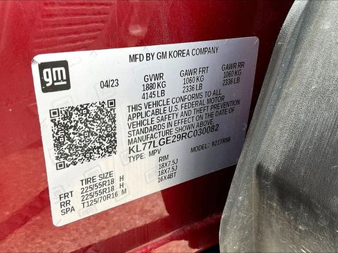 Used 2024 Chevrolet Trax RS FWD image 32