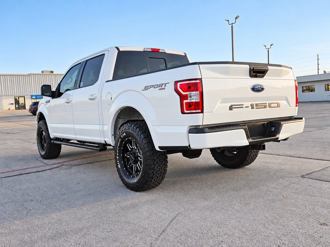 Used 2020 Ford F150 XLT w/ Equipment Group 302A Luxury AWD/4WD image 4