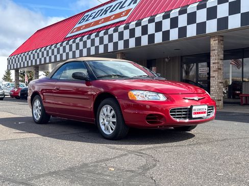 Used 2003 Chrysler Sebring GTC FWD image 10
