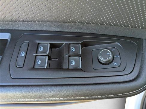 Used 2024 Volkswagen Atlas SE FWD image 10