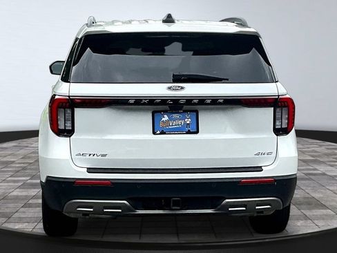 New 2026 Ford Explorer Active w/ Active Comfort Package AWD/4WD image 4