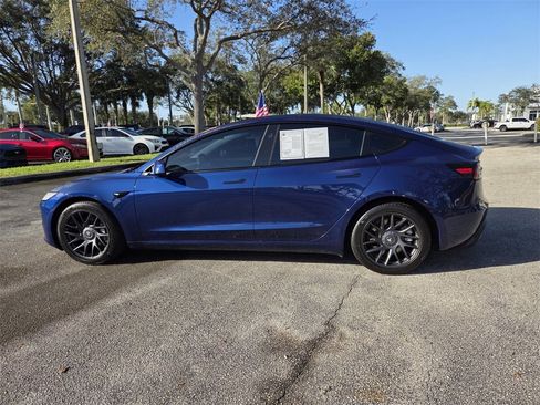 Used 2024 Tesla Model 3 Long Range image 3