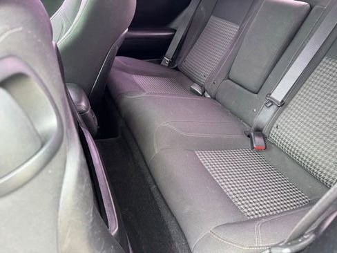 Used 2019 Dodge Challenger SXT RWD image 8