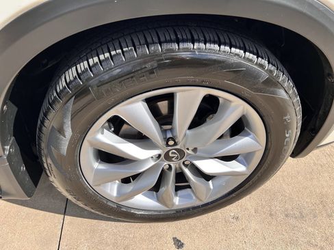 Used 2020 INFINITI QX50 Luxe w/ Navigation Package image 36