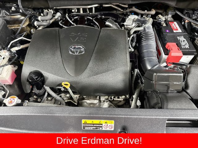 Used 2022 Toyota Highlander LE FWD image 30