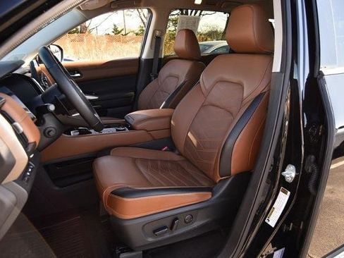 Certified 2024 Nissan Pathfinder Platinum w/ Cargo Package image 24