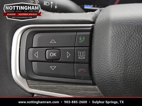 Used 2024 Jeep Wagoneer Series II AWD/4WD image 18