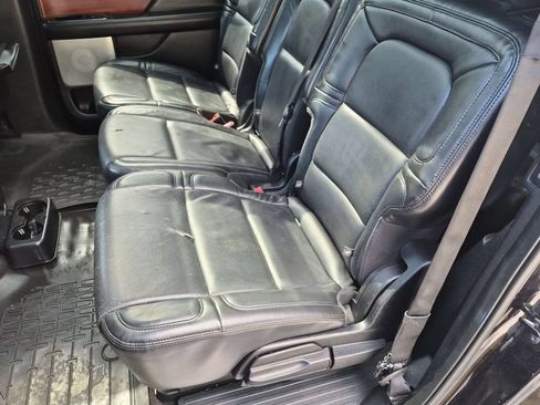 Used 2020 Lincoln Navigator L Reserve w/ Equipment Group 208A Reserve AWD/4WD image 29