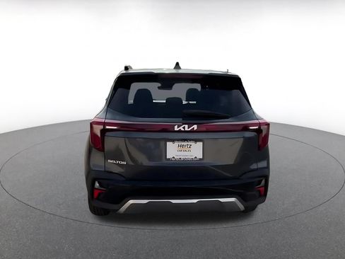 Used 2025 Kia Seltos S FWD image 12
