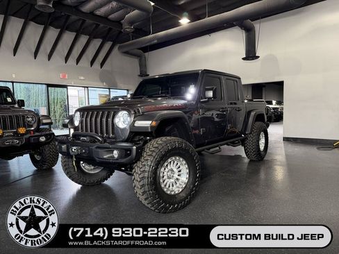 Used 2023 Jeep Gladiator Rubicon w/ Trailer Tow Package AWD/4WD image 34