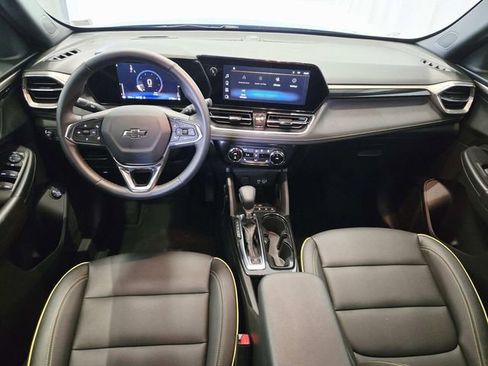 Used 2025 Chevrolet TrailBlazer ACTIV w/ Convenience Package image 6