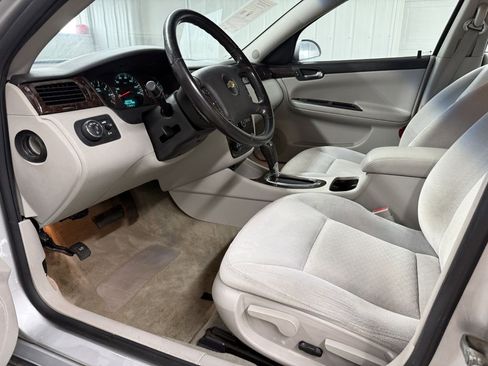 Used 2012 Chevrolet Impala LT image 10