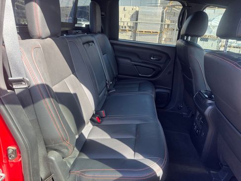 Used 2024 Nissan Titan PRO-4X w/ Pro-4x Convenience Package AWD/4WD image 31