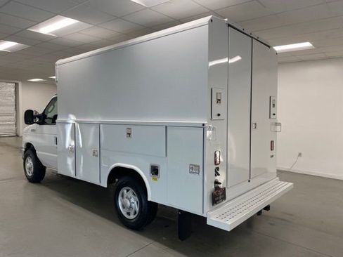 New 2025 Ford E-350 and Econoline 350 Super Duty w/ Power Equipment Group image 11