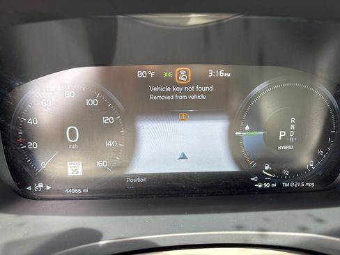 Used 2022 Volvo S60 T8 R-Design Expression w/ Advanced Package image 36