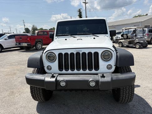 Used 2018 Jeep Wrangler Unlimited Sport S AWD/4WD image 5