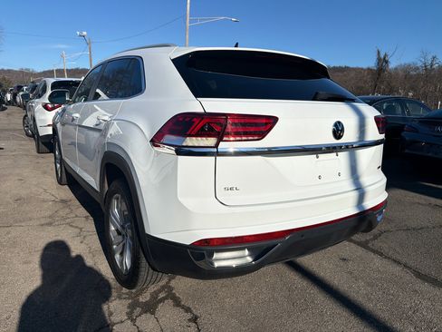 Used 2020 Volkswagen Atlas Cross Sport SEL image 13