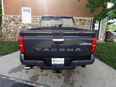 Used 2024 Toyota Tacoma Limited w/ Limited Package (LT) AWD/4WD image 6