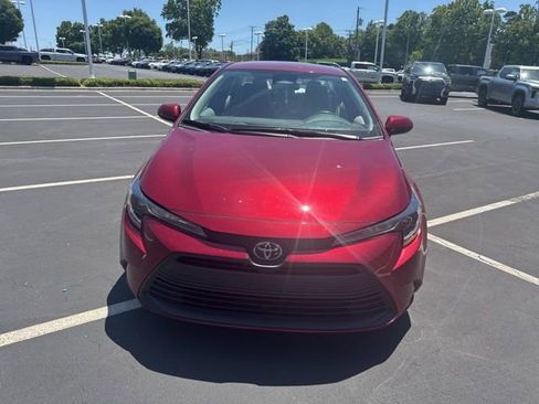 Used 2025 Toyota Corolla LE FWD image 10
