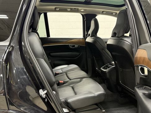 Used 2023 Volvo XC90 B6 Plus w/ Protection Package image 33